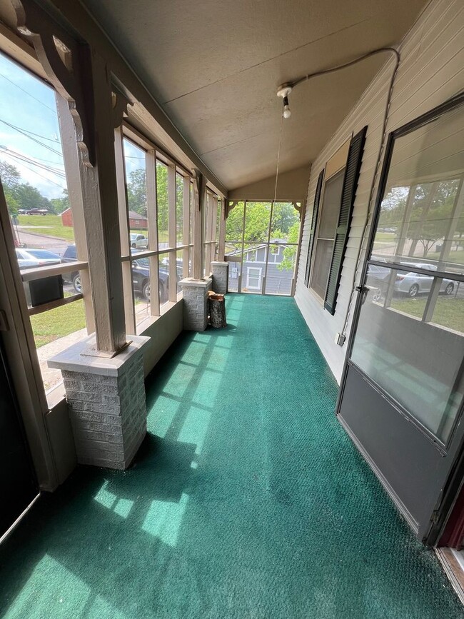 Photo - 2 bed 1 bath house