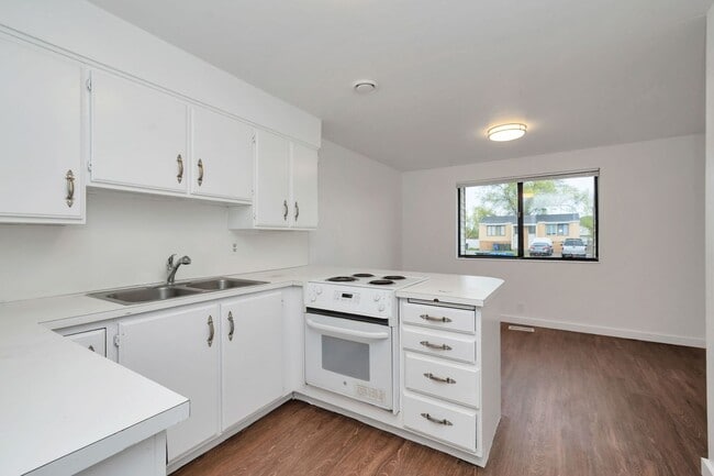 Photo - Newly Remodeled 2 Bed 1 Bath Duplex in West Valley