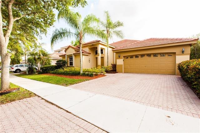 Photo - 2983 Oakbrook Dr