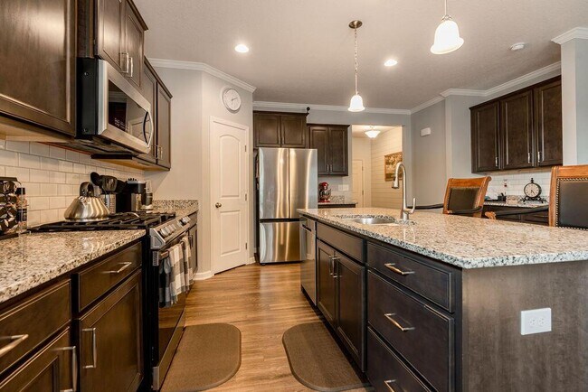 Photo - 123 Schellinger St