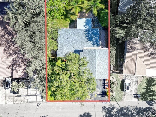 Photo - 1610 SW 30th Pl