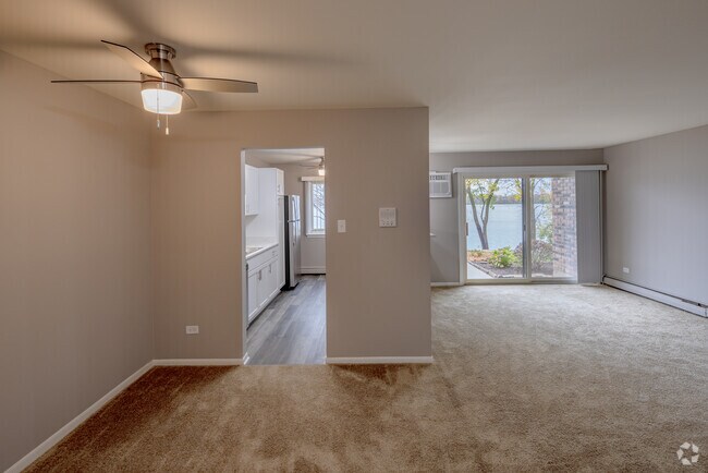 2BR, 1BA - 984SF - Living Room - Deep Lake Hermitage