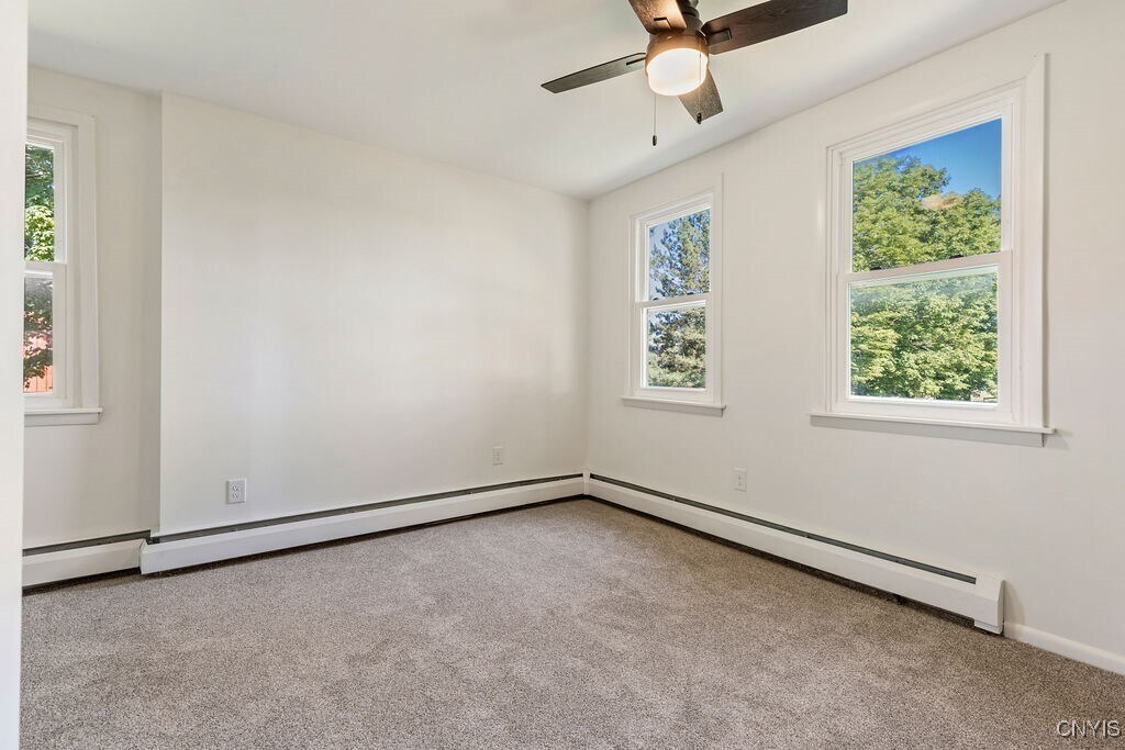 Photo - 3183 Mohawk St