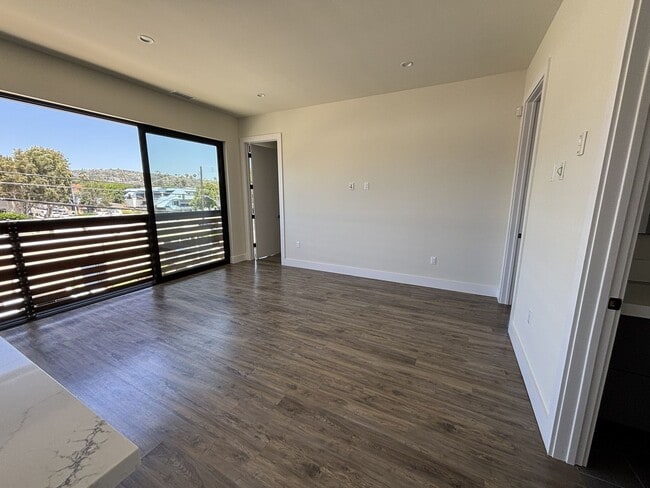 Photo - 2168 Balboa Ave Unit B