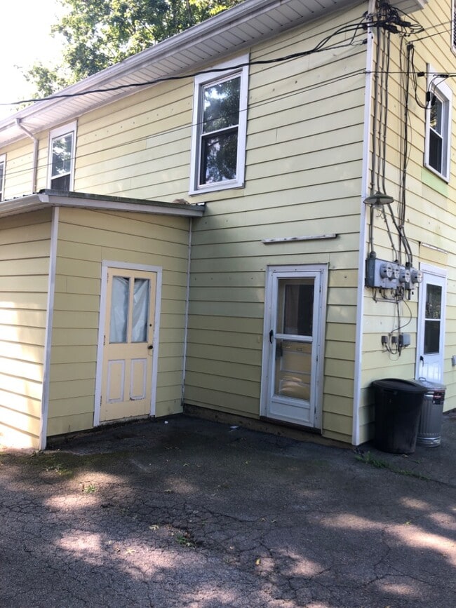 Photo - 54 E Main St