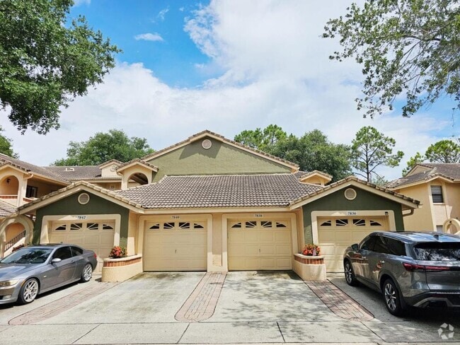 Building Photo - 7838 Sugar Bend Dr Rental
