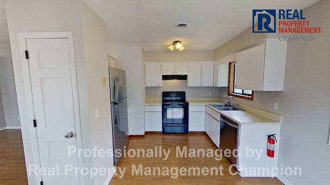 1253 Wellington Ave Unit J