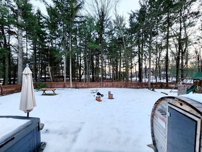 Photo - Beautiful and large cape off 611 in Paradise township!