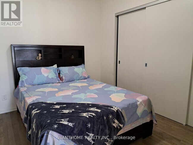 Photo - 1 Bloor St E Unité 502