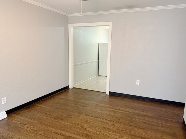 Photo - 1021-1021 S Appleton Ave Unit 1021