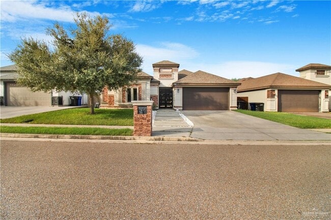 Photo - 30 Queens Ave