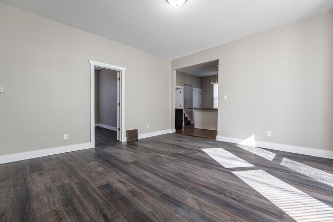 Photo - nrefarnam Unit 903