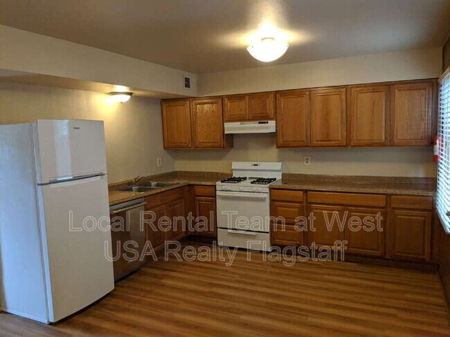 Photo - 609 W Dale Ave