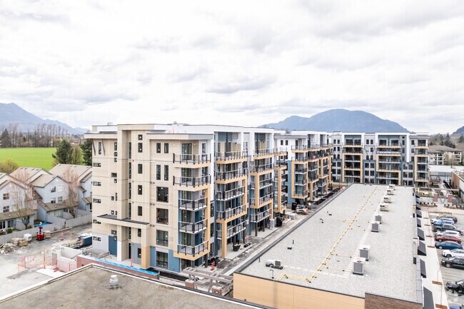 Vantage Apartments