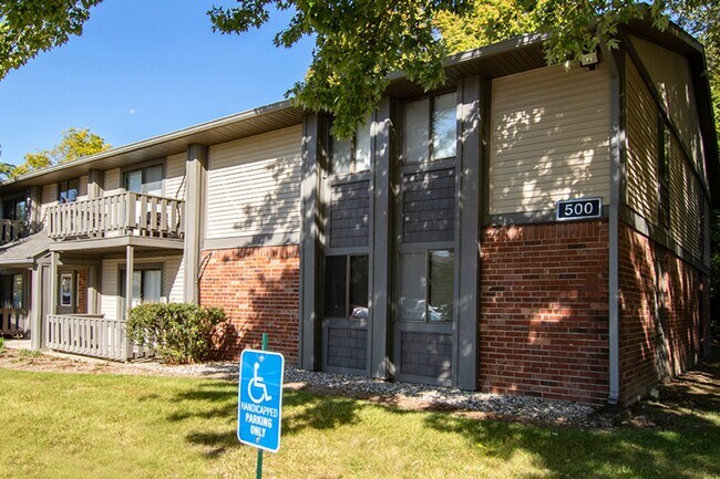 The Ravine Apartment Homes