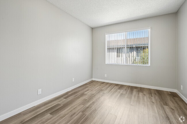 2BR, 2BA - 918SF - Second Bedroom