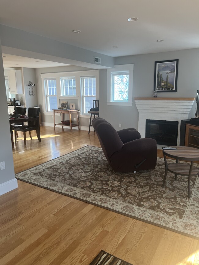 Photo - 20 Carver Road East