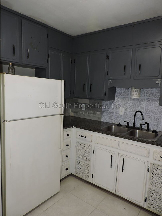 Photo - 1345 Jasma Ln Unit B