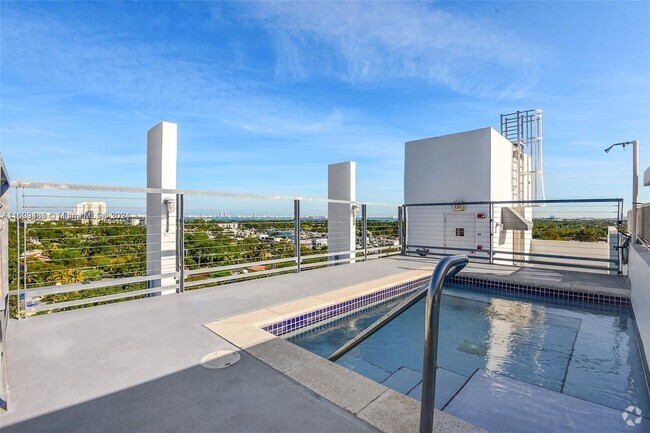 Building Photo - 8101 Biscayne Blvd Unit R-708 Rental