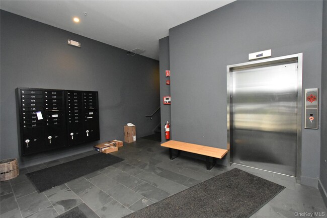 Photo - 35 Van Nydeck Ave Unidad 202