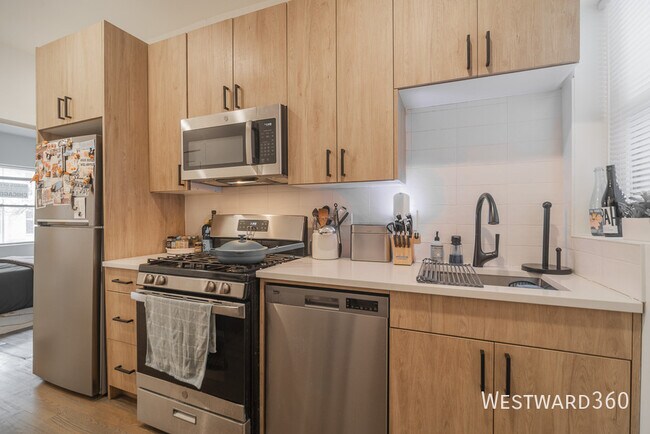 Photo - 6203 N Glenwood Ave Unit 3