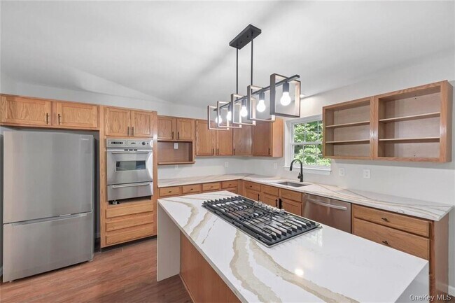 Photo - 5 Fairview Ln