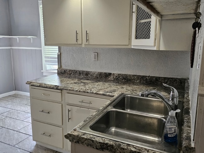 Photo - 25 N Marguerite Ave