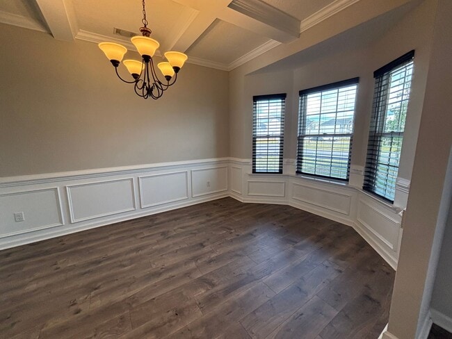 Photo - FOR RENT