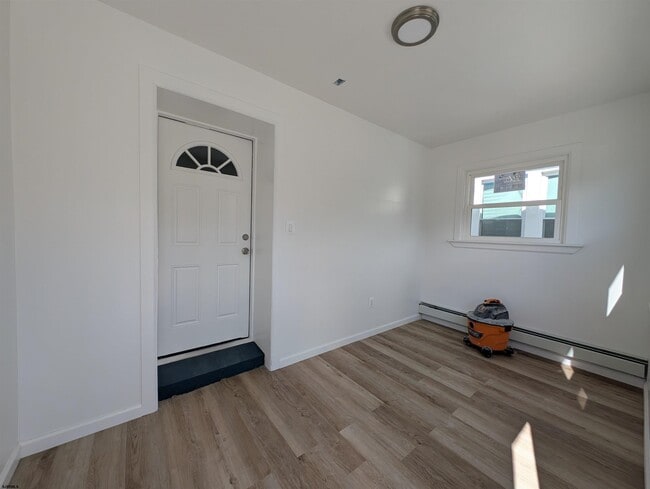 Photo - 1109 Adriatic Ave