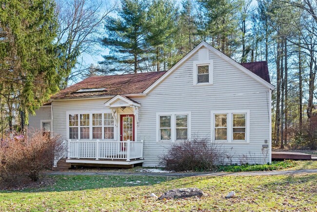 Building Photo - 443 Sackett Lake Rd Unit 1-4 Rental