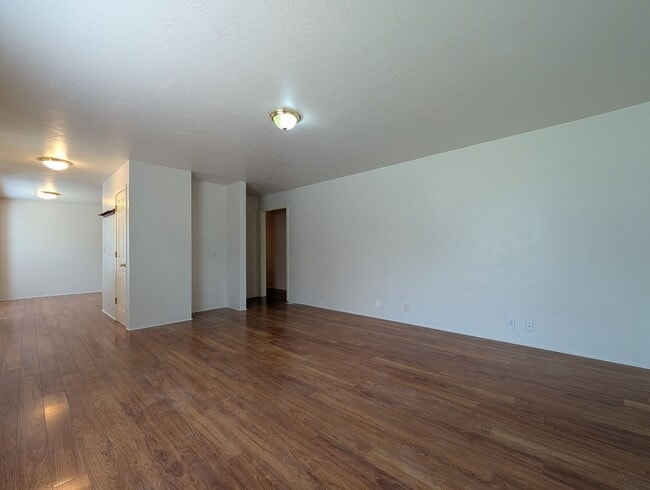 Photo - 2-Bedroom, 2-Bath Duplex In The Eugene River Rd Area!