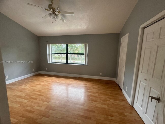 Photo - 7901 NW 33rd St