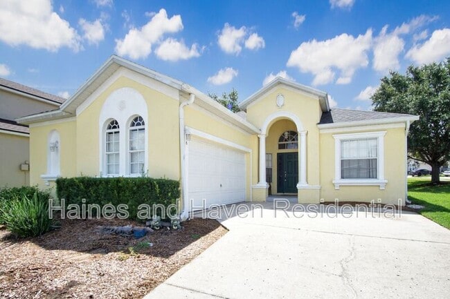 Building Photo - 546 Pineloch Dr