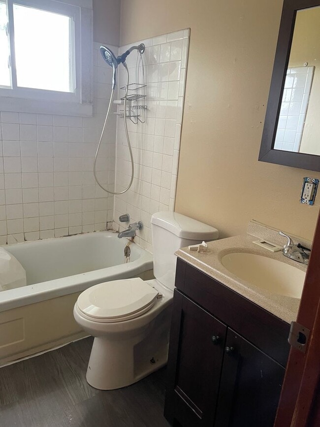 2416 Brookline Ave Unit 2416 Brookline Ave