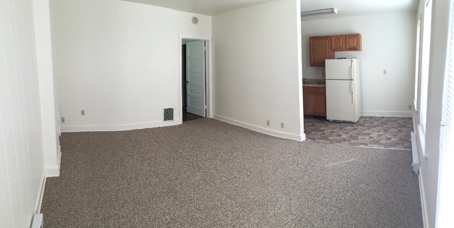 Photo - 121 Center St Unidad 1st Flr Front