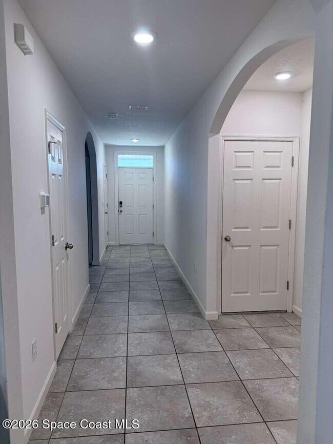 Photo - 609 Concha St NW