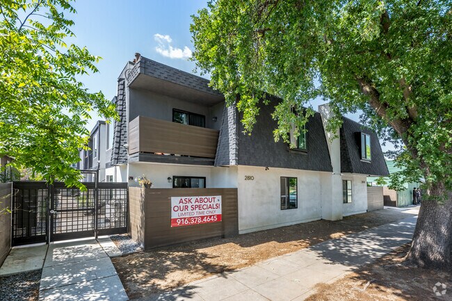 Building Photo - Midtown Breeze