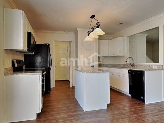 Photo - 5721 Gaboury Ln