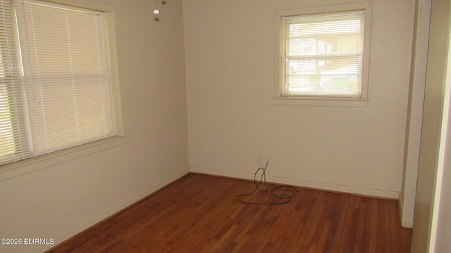 Photo - 2810 15th Pl