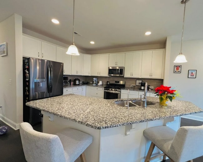 Photo - 871 Cherry Grove Dr