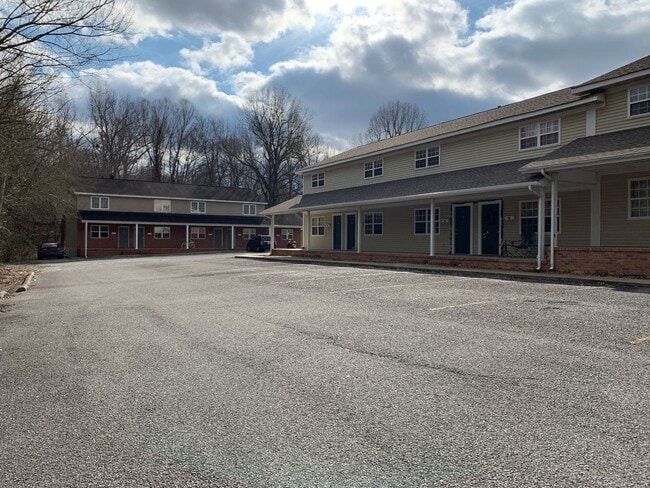 Photo - 2 Bed 1.5 Bath Apartment in Benton Unidad 9