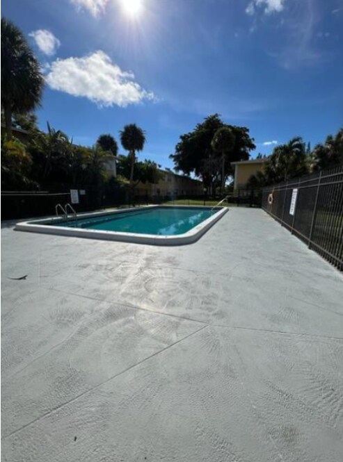 Photo - 540 SE 2nd Ave Unidad J4