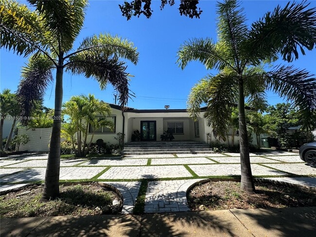 Building Photo - 6080 SW 16th St Rental