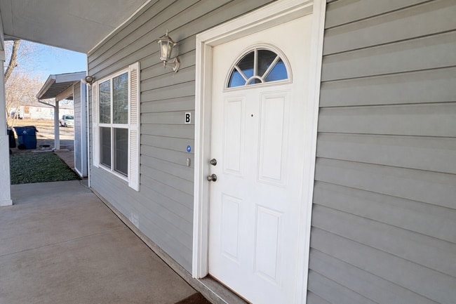 Photo - 508 E Grant Ave