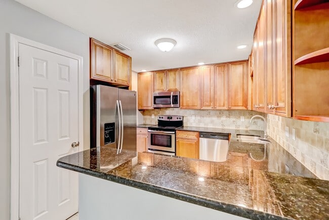 Photo - 5761 Lake Lucina Dr S