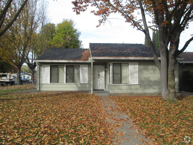 Building Photo - 3339 Riverton Way Rental