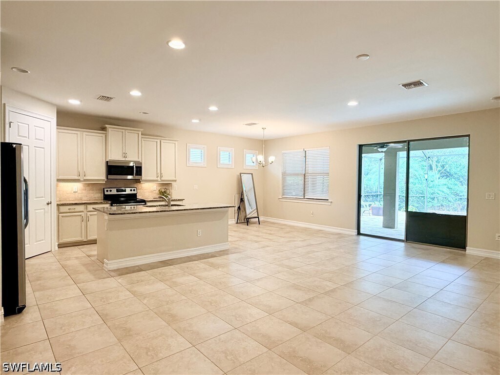 Photo - 16432 Aberdeen Wy