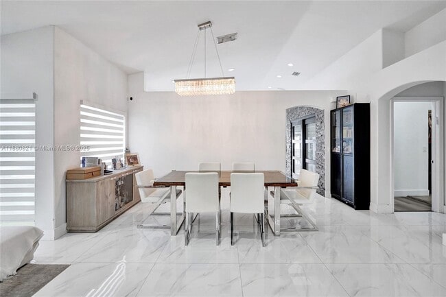 Photo - 4955 SW 33rd Ave