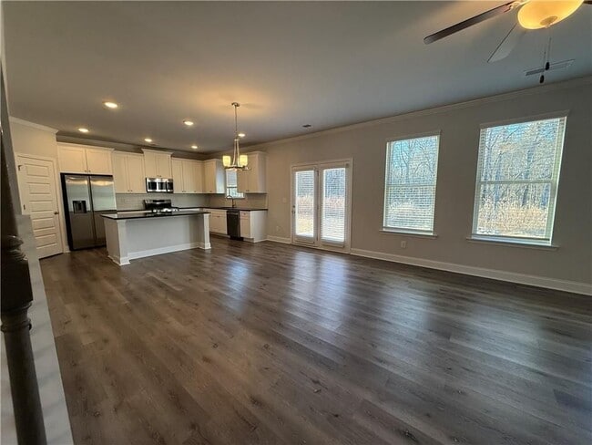 Photo - 345 Hellen Vly Dr