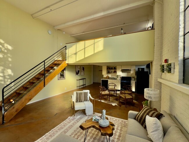 Photo - Lake Merrit’s Desirable East Lake Loft! Sp... Unit 102